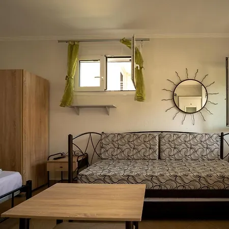 Guest house Ana Lux Villa Nea Vrasna